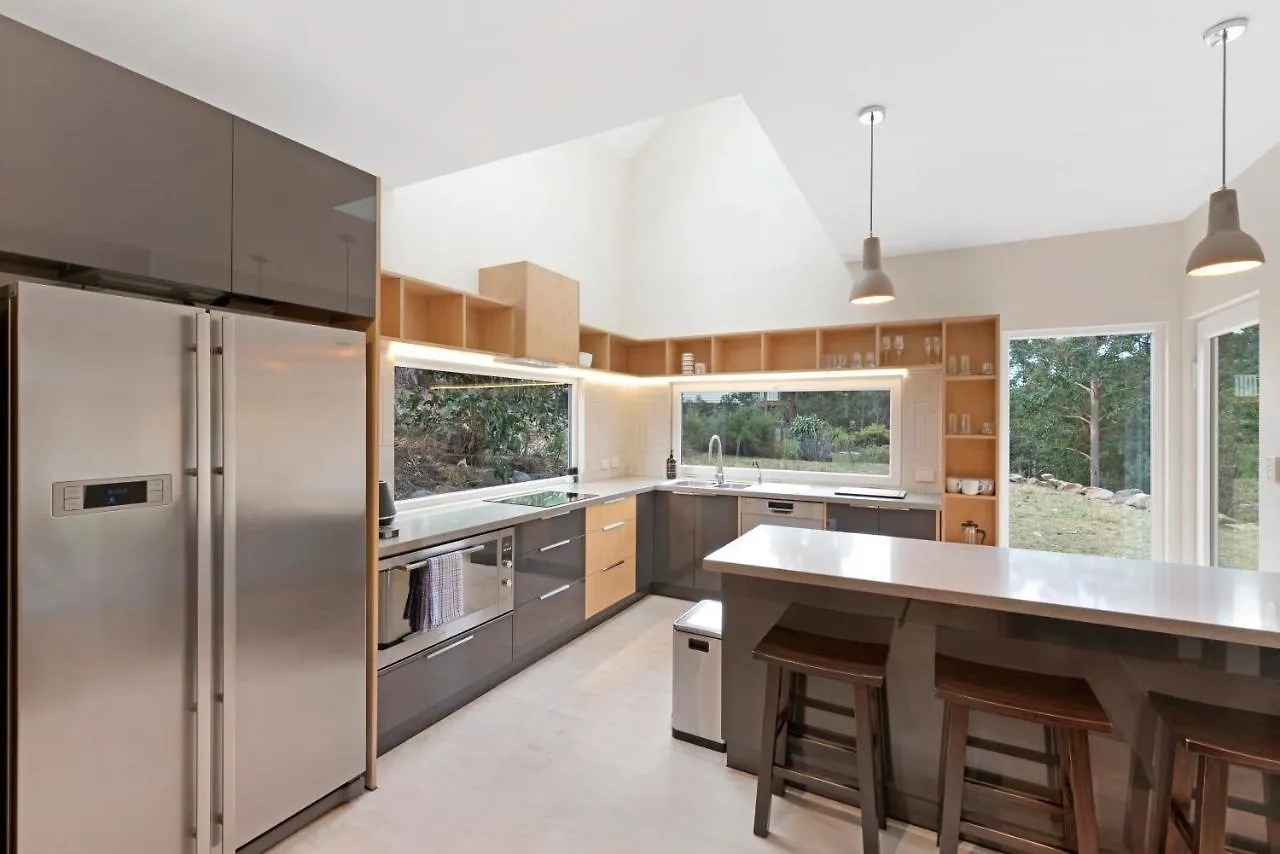 Holiday home Relax At Ridgeway - Native Bushland Views Villa Hobart