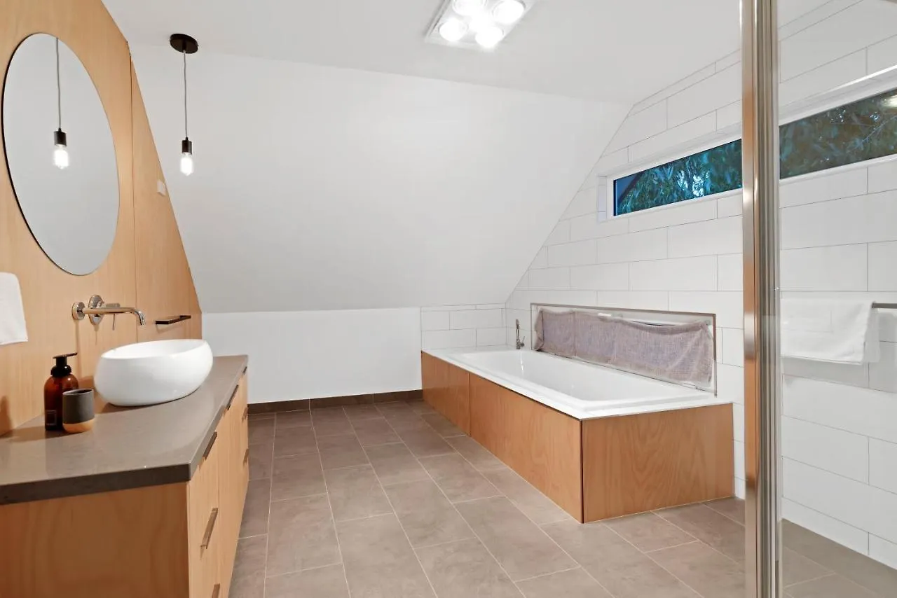 Holiday home Relax At Ridgeway - Native Bushland Views Villa Hobart