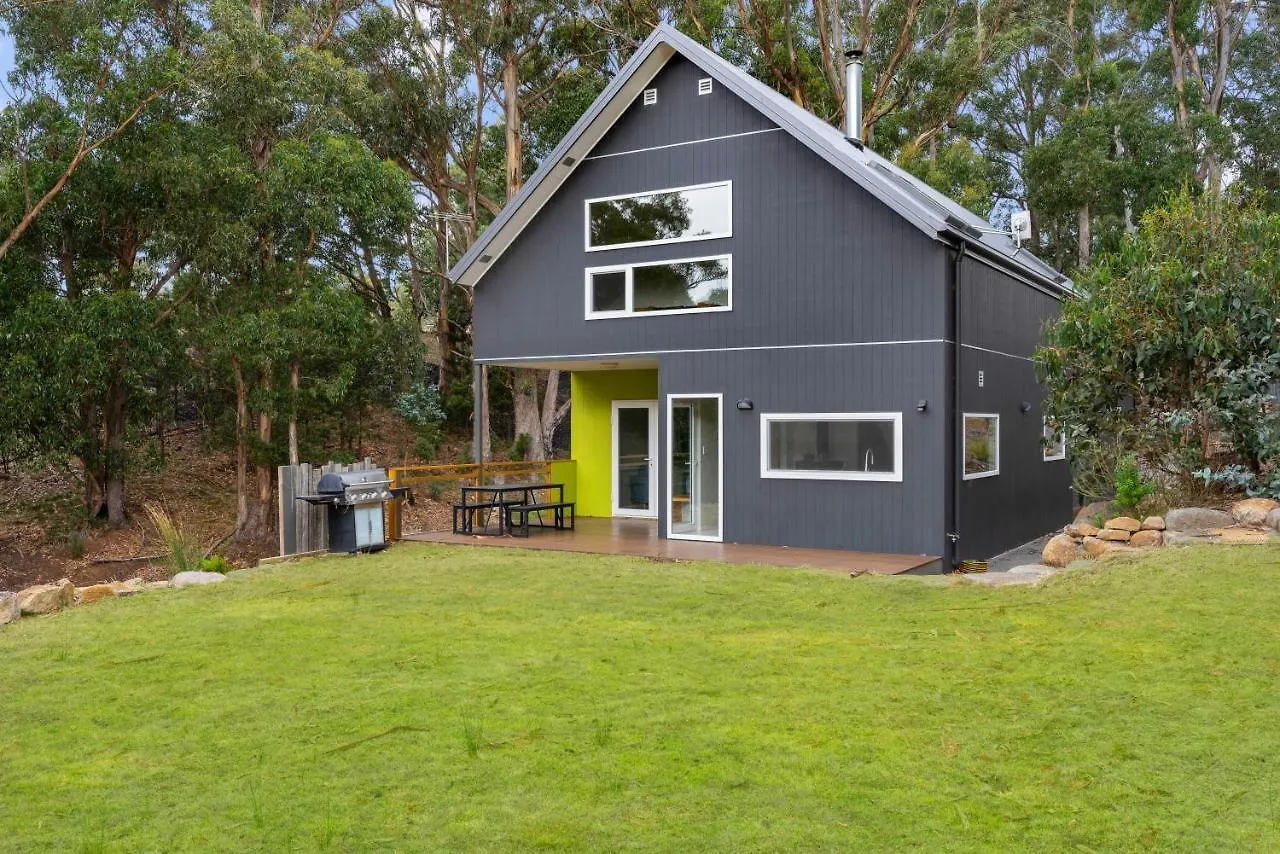 Relax At Ridgeway - Native Bushland Views location
