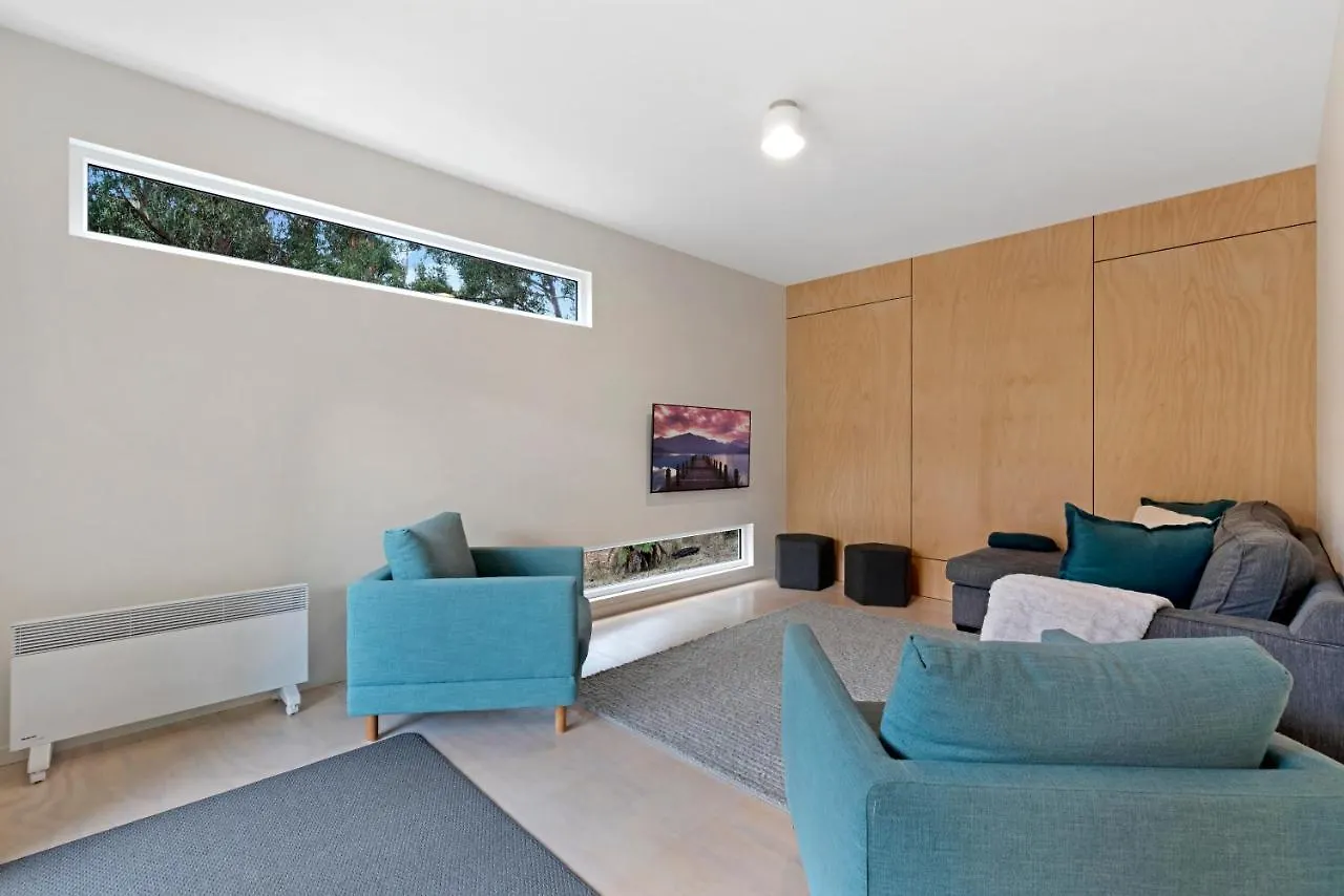 Holiday home Relax At Ridgeway - Native Bushland Views Villa Hobart Australia